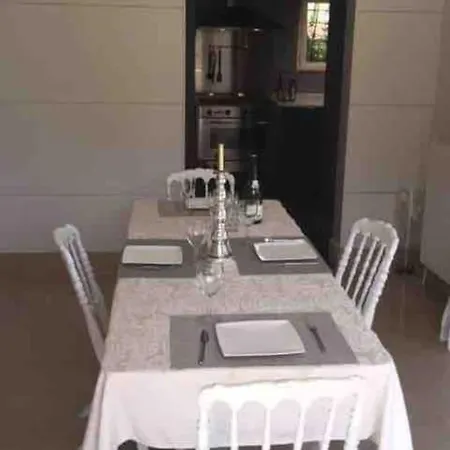 Agreable Maison Avec Sa Piscine Privee Villa *