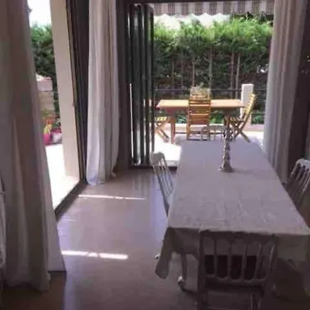 Agreable Maison Avec Sa Piscine Privee Cagnes-sur-Mer